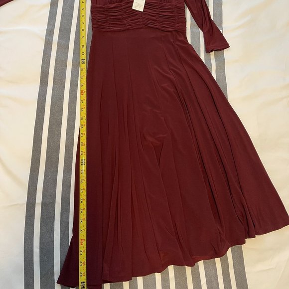 NEW Burgundy Gigi Size 6 & 12 Dress - Picture 9 of 13